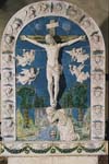 "Crocifissione di Cristo con Maria Maddalena" - ceramica invetriata - 1490-1495 - «Chiesa di San Pietro» Radicofani (SI) - Italia